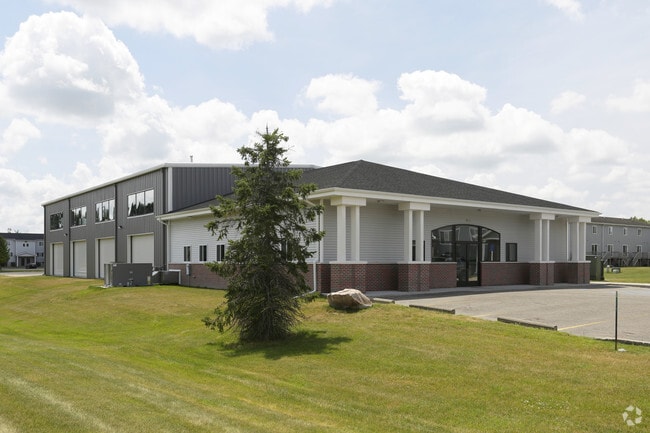 Building Photo - Tallgrass Apartments