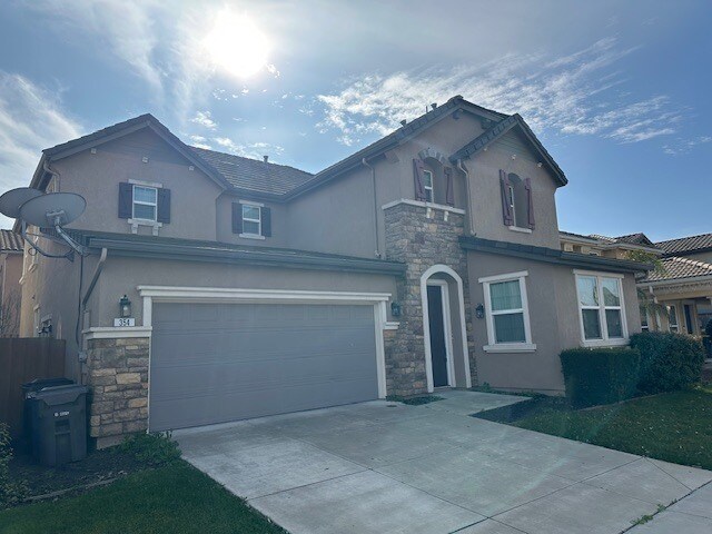 Foto del edificio - Lathrop 4 Bedroom 3 Bathroom Home.