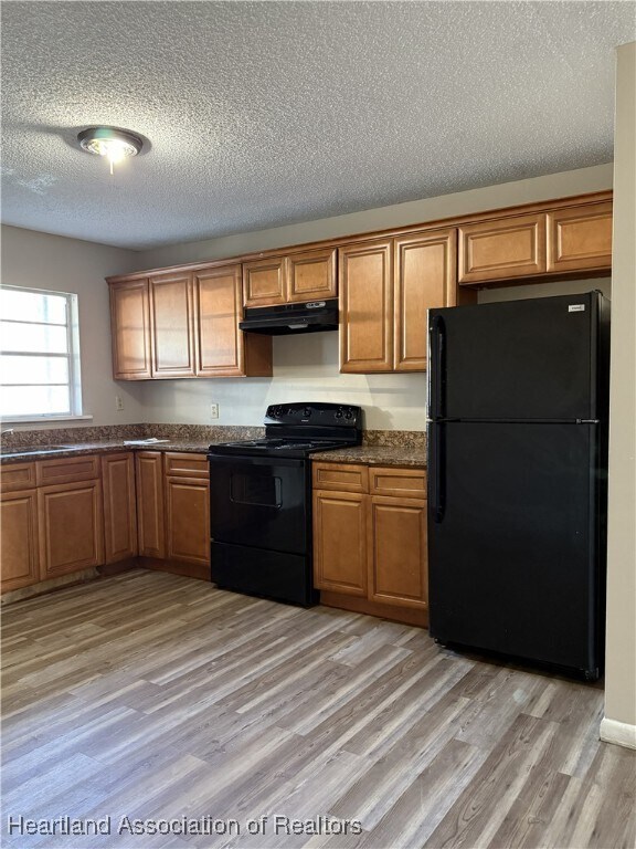 Foto del edificio - 1442 N Melrose Dr