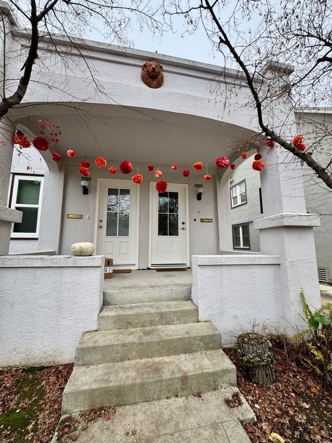 Photo - 940-946 35th Apartment