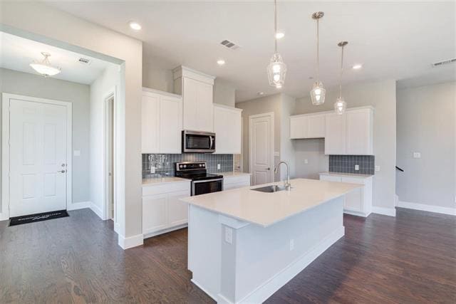 Building Photo - 1050 Maverick Dr