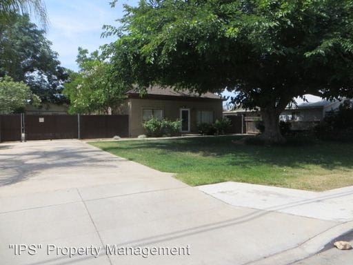 Building Photo - 131 W Alluvial Ave