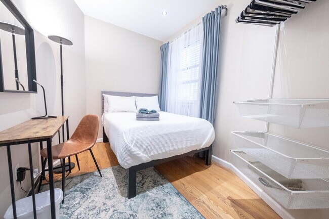 Foto del edificio - 5 W 101st St