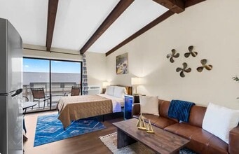 Building Photo - 100 Getaway Cir