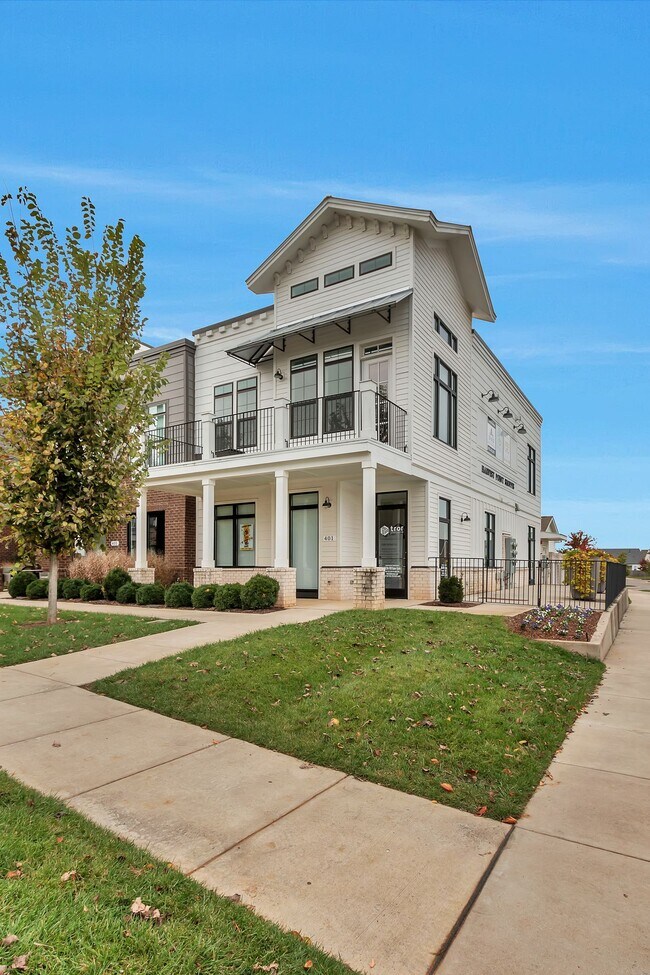 Foto del edificio - 2052 Sunflower Dr