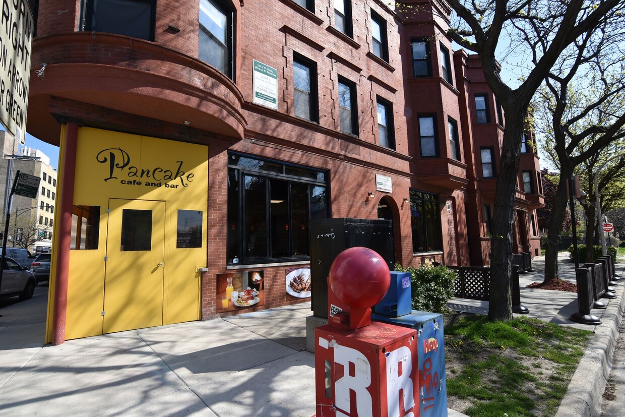 Primary Photo - 732 W. Grace / 3803-3809 N. Broadway