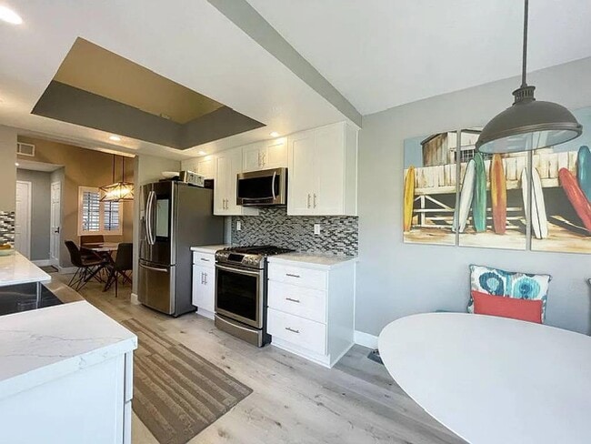 Building Photo - 8131 Racepoint Dr