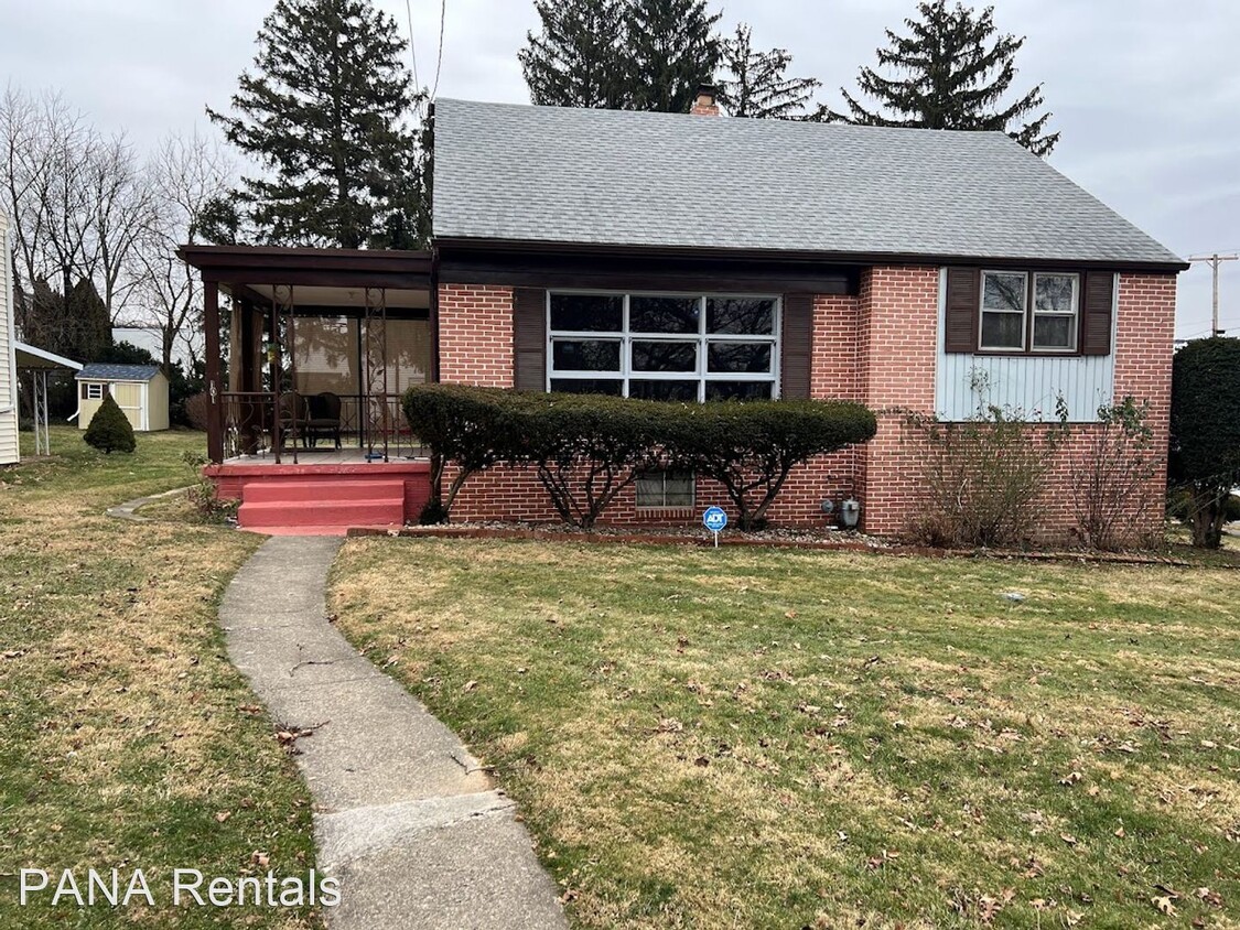 Primary Photo - 3 br, 2 bath House - 101 Brookline Plaza