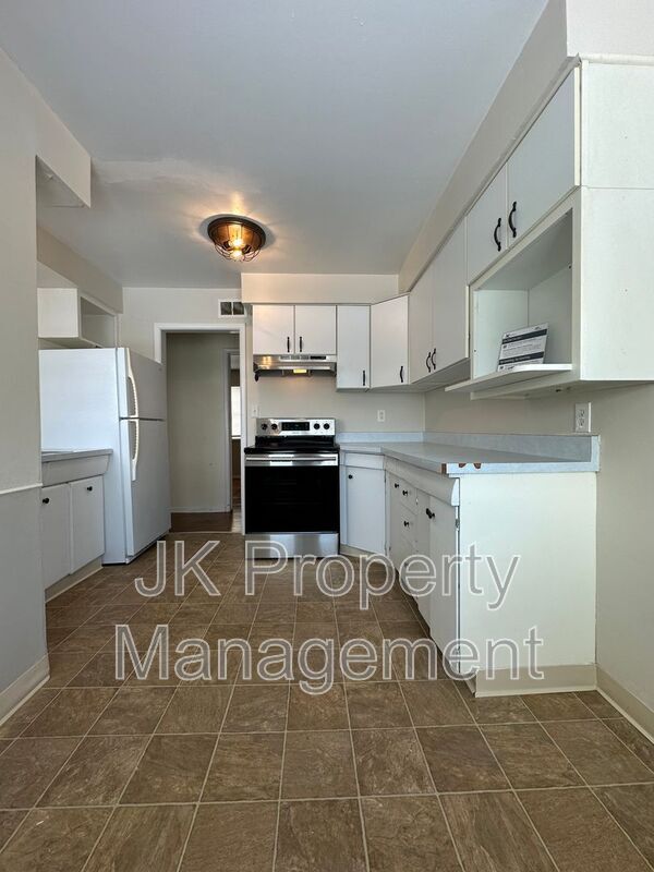 Foto del edificio - 1216 5th Ave NW