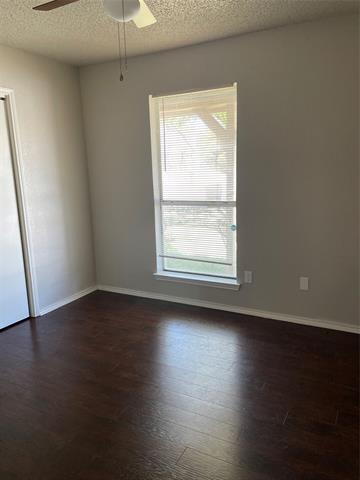 Foto del edificio - 1517 Lincolnshire Way