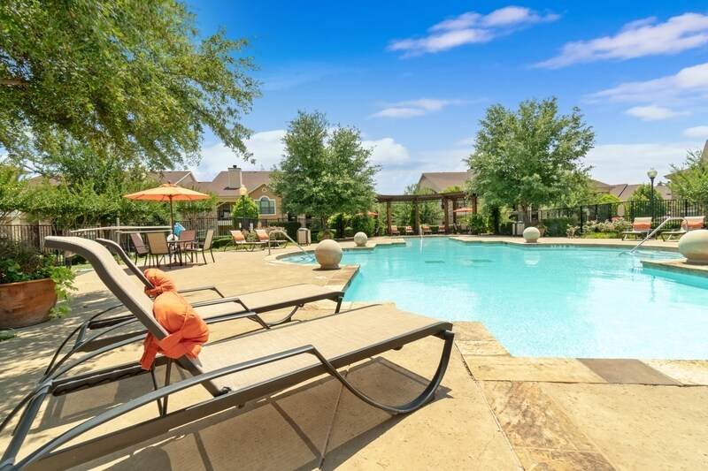 Mansions of Mansfield Apartments in Mansfield, TX