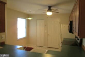 Building Photo - 888 Woodridge Dr