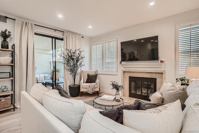 Building Photo - 2218 River Run Dr