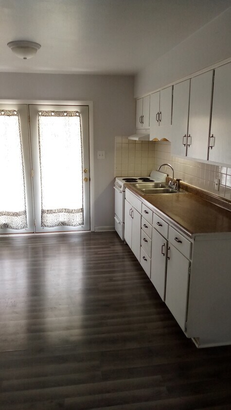 Foto principal - 245 12th St