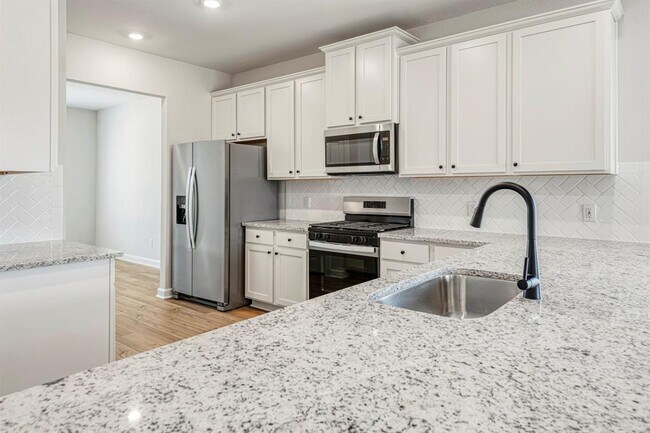 Building Photo - 15679 Honey Cv Dr