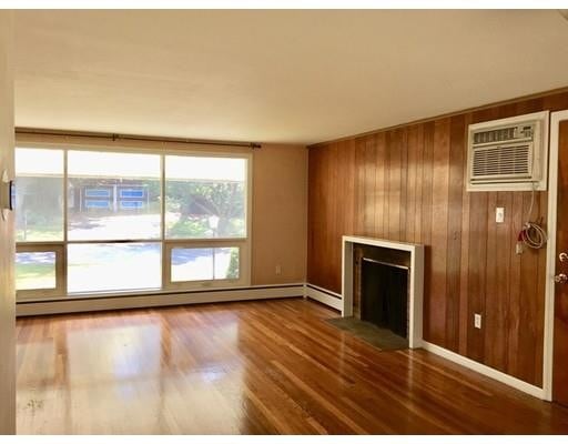 Building Photo - 18 Fairlawn Ln