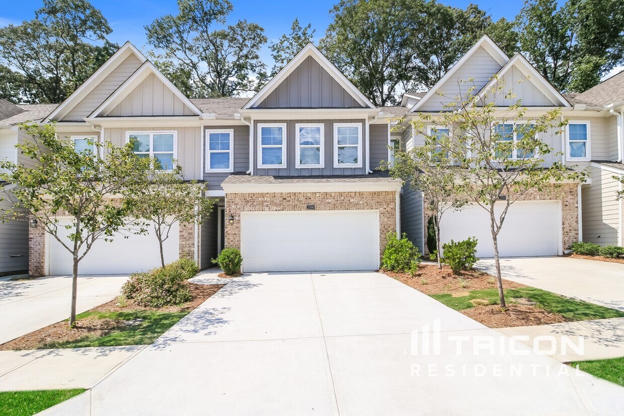 Foto principal - 2090 Rosemary Park Ln