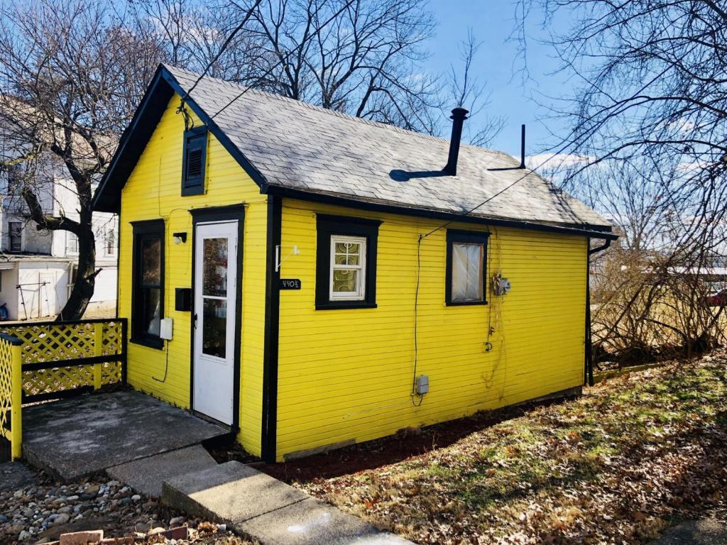 440 1/2 South 3rd Street House Rental in Coshocton, OH