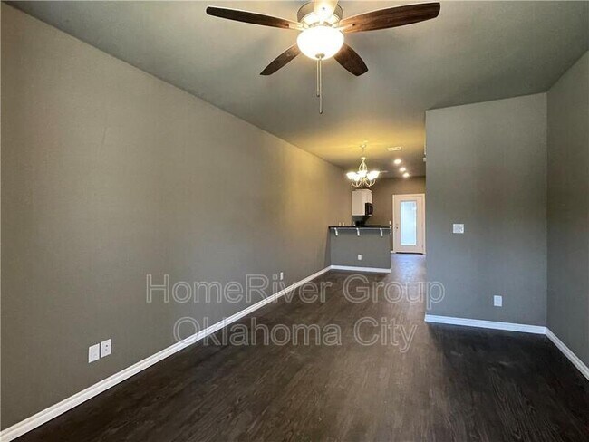 Foto del edificio - 921 SW 91st St
