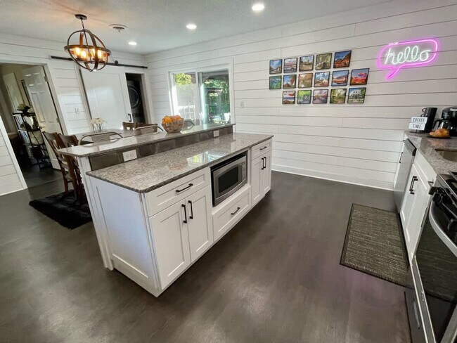 Foto del edificio - 104 SE 12th St