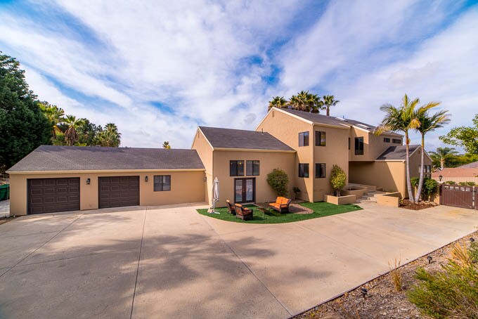 Primary Photo - 3017 La Costa Ave