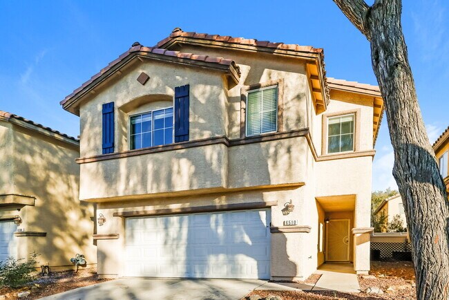 Foto del edificio - 6510 Abbey Door Ct