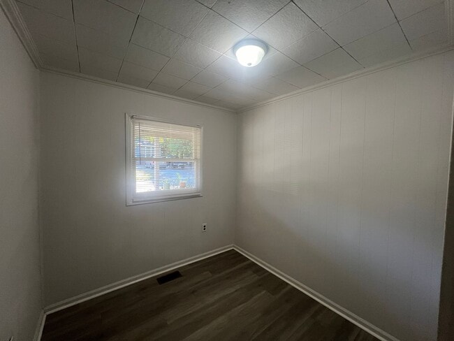 Building Photo - 412/414 Crater St