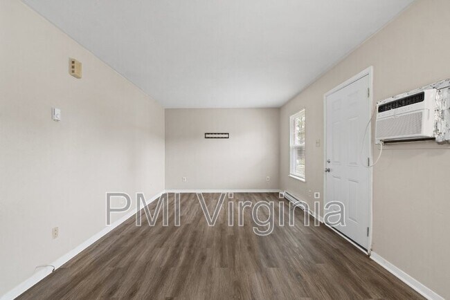 Foto del edificio - 4225 Schooner Trail