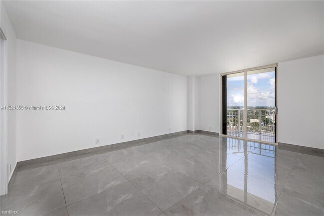 Building Photo - 3 br, 2.5 bath House - 1000 Quayside Ter A...