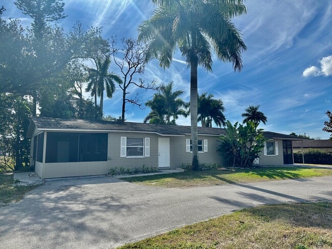 Building Photo - 77 2nd St