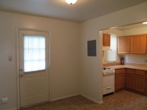 Building Photo - 1125 Chisholm Cir