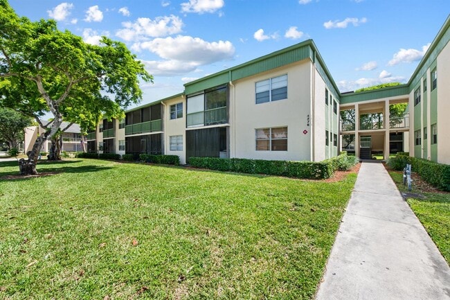 Building Photo - 4276 NW 89th Ave
