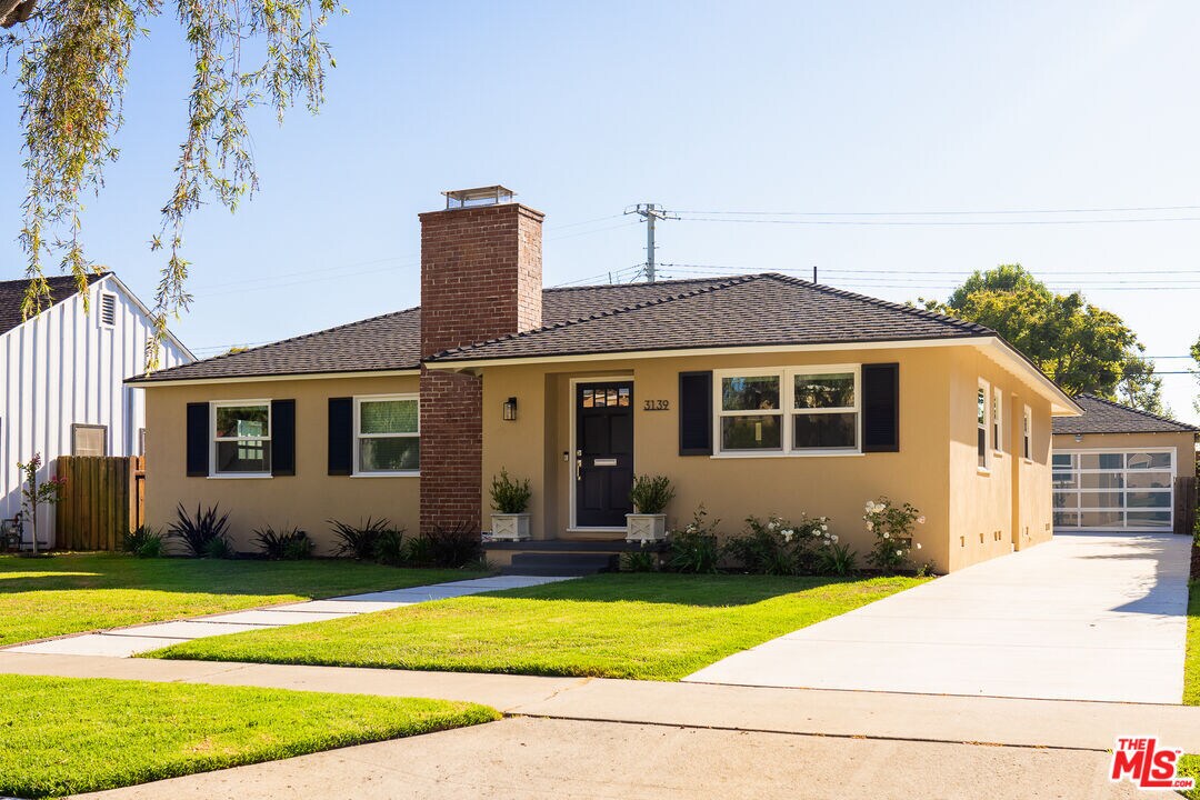 Primary Photo - 3139 Corinth Ave