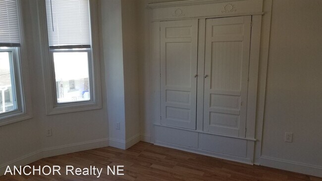 Foto del edificio - 3 br, 1 bath House - 241 N Creighton St