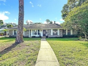 Building Photo - 341 W Hornbeam Dr