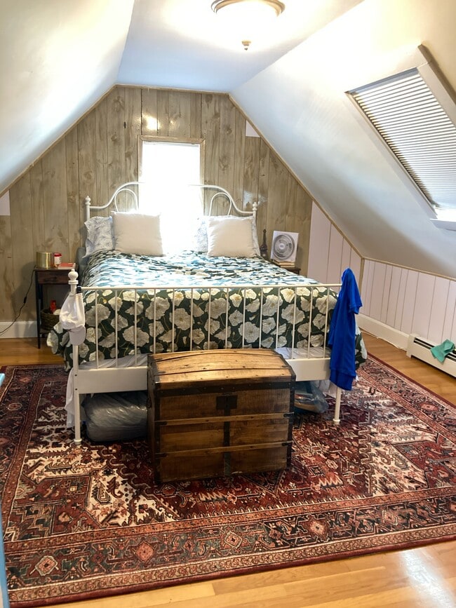 Building Photo - 386 Highland Ave