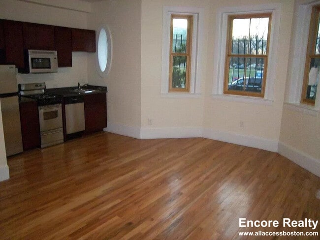 Foto del edificio - 212 Hemenway St