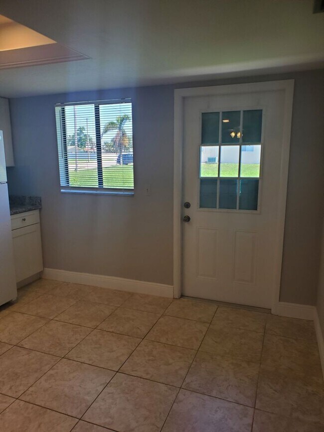 Building Photo - Available Now!! completely renovated