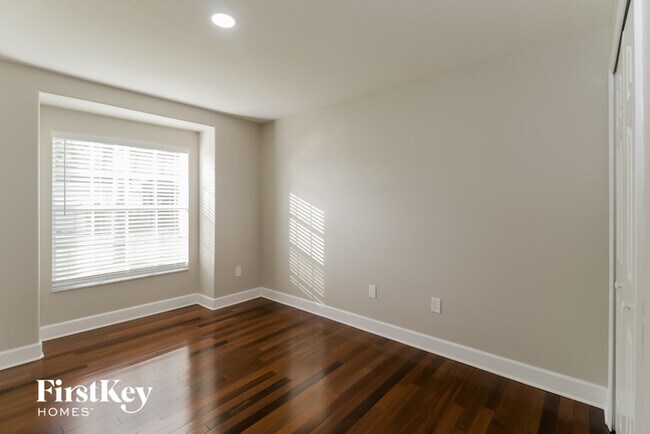 Foto del edificio - 25821 Syme Ct