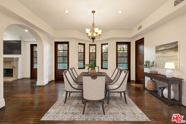 Foto del edificio - 823 Yale St