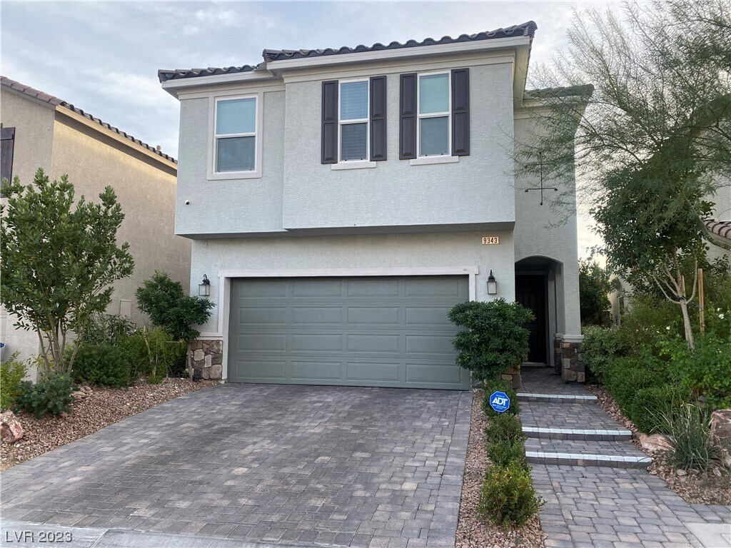 Foto principal - 9343 Sully Ave