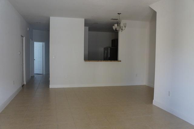Building Photo - 817 SW 147th Ave
