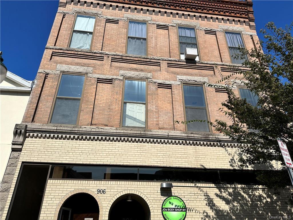 Primary Photo - 906 South St