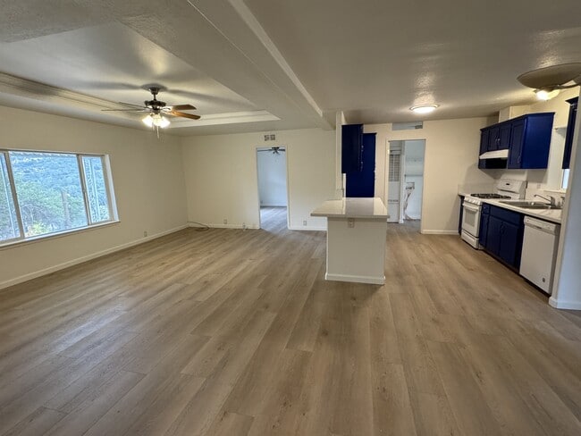 Foto del edificio - 43034 Knickerbocker Rd