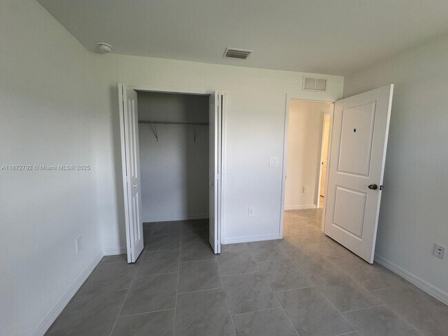 Foto del edificio - 4106 Lattuca Ln