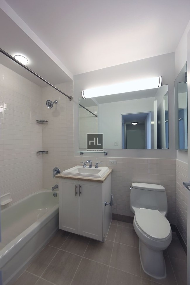 Foto del edificio - Spacious Flex 2 Bed Upper West Side!!! NO FEE