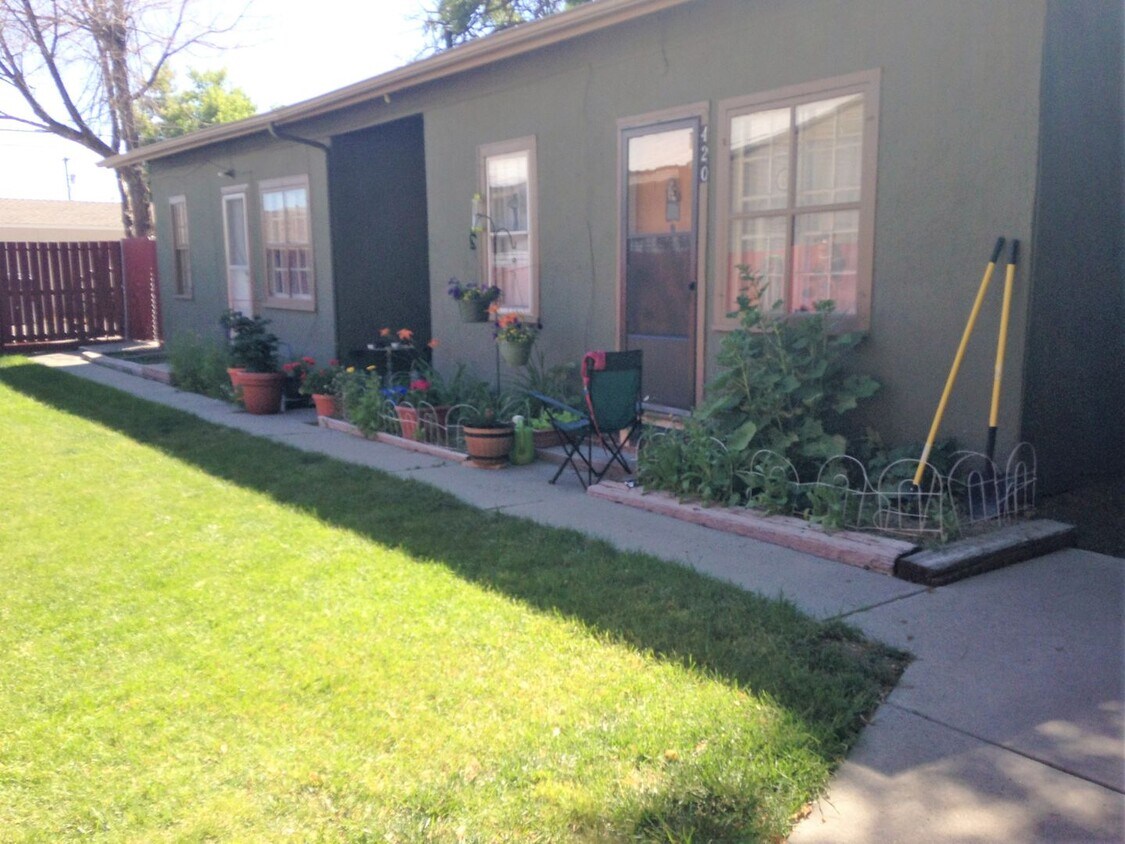 Foto principal - Charming 1 Bedroom Duplex