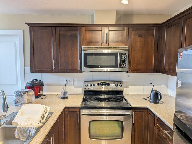 Photo du bâtiment - 46289 Yale Rd