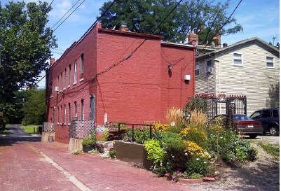 Foto del edificio - 1701 Fulton Rd