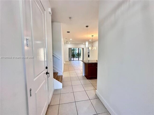 Foto del edificio - 3275 W 96 Pl